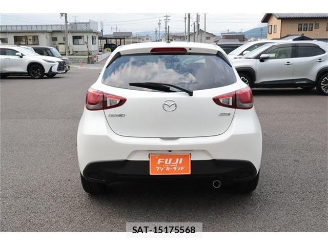 Mazda DEMIO 2016-08 8741762-17
