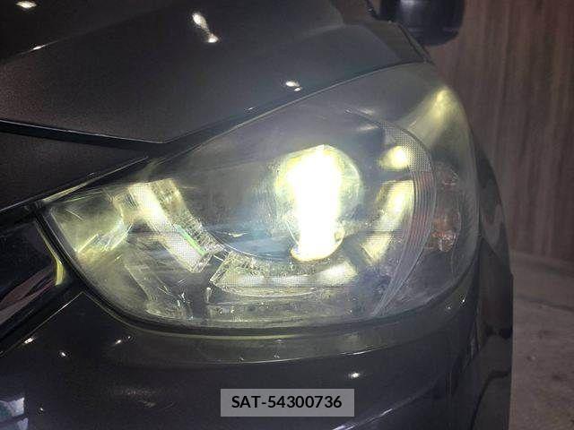 Mazda DEMIO 2017-05 8741763-12