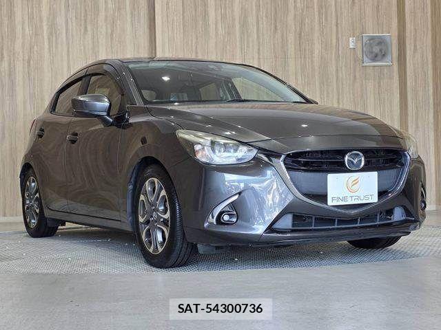 Mazda DEMIO 2017-05 8741763-16
