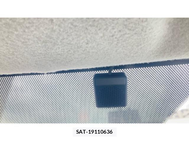 Mazda DEMIO 2013-09 8741779-15