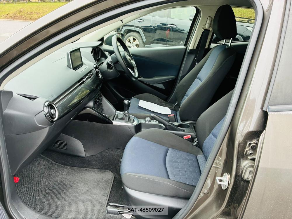 Mazda DEMIO 2016-07 8523199-10