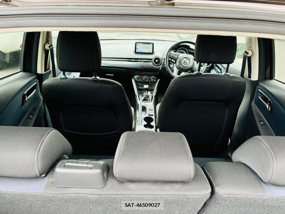 Mazda DEMIO 2016-07 8523199-25
