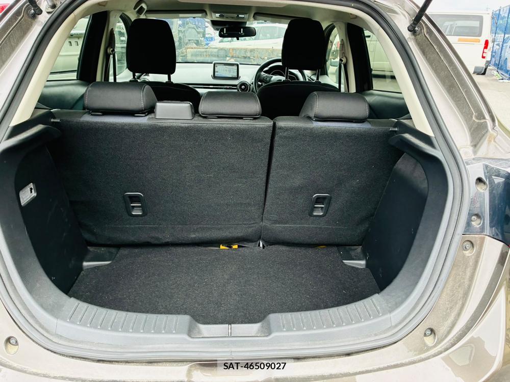 Mazda DEMIO 2016-07 8523199-26