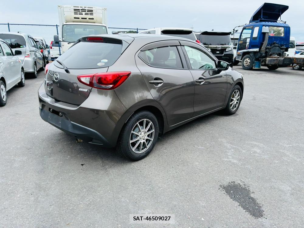 Mazda DEMIO 2016-07 8523199-4