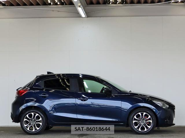 Mazda DEMIO 2016-04 8780029-10