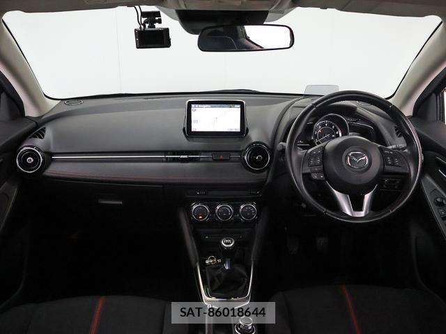 Mazda DEMIO 2016-04 8780029-6