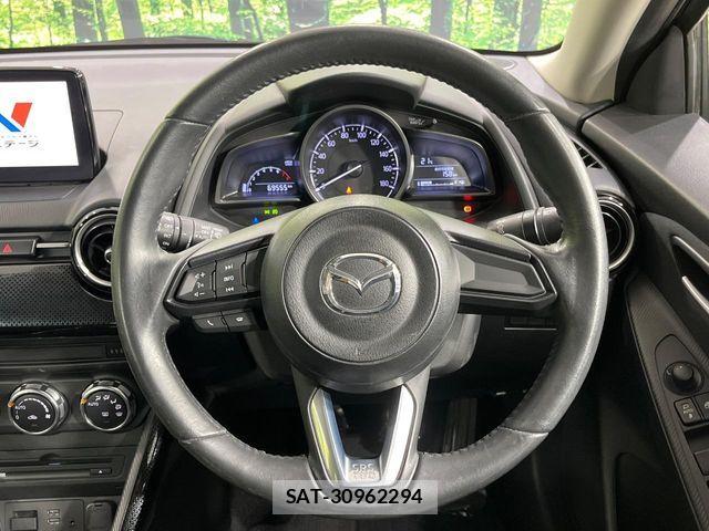 Mazda DEMIO 2017-06 8795820-12