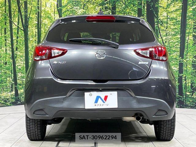 Mazda DEMIO 2017-06 8795820-16