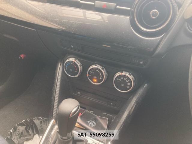 Mazda DEMIO 2016-08 8795822-17