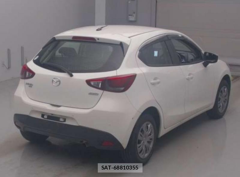Mazda DEMIO 2019-08 8811739-1