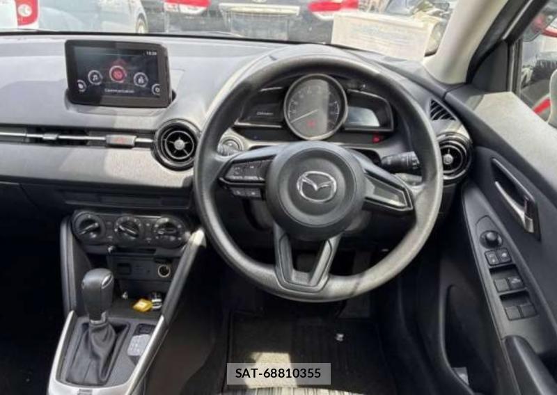 Mazda DEMIO 2019-08 8811739-5