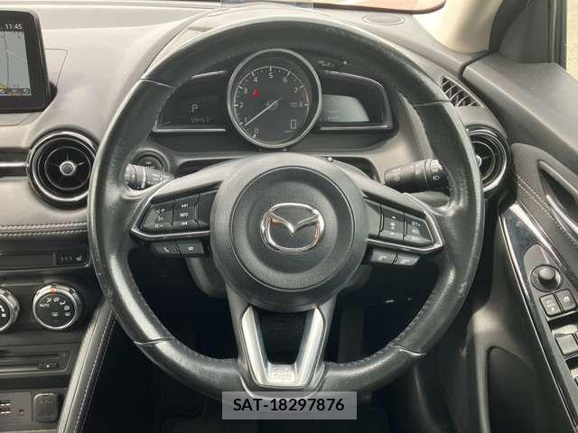 Mazda DEMIO 2018-10 8828780-11