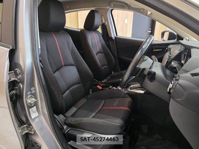 Mazda DEMIO 2015-04 8828787-9