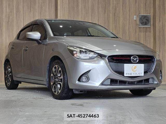 Mazda DEMIO 2015-04 8828787-17