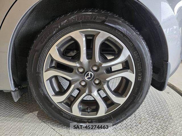 Mazda DEMIO 2015-04 8828787-29