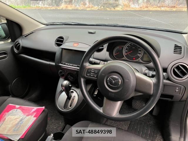 Mazda DEMIO 2012-06 8828806-10