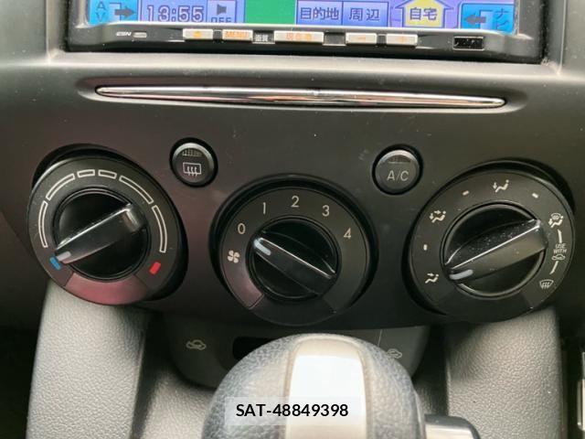 Mazda DEMIO 2012-06 8828806-16