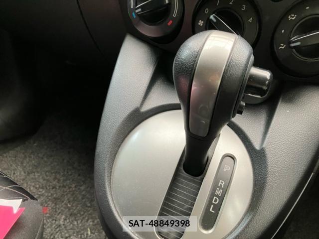 Mazda DEMIO 2012-06 8828806-17