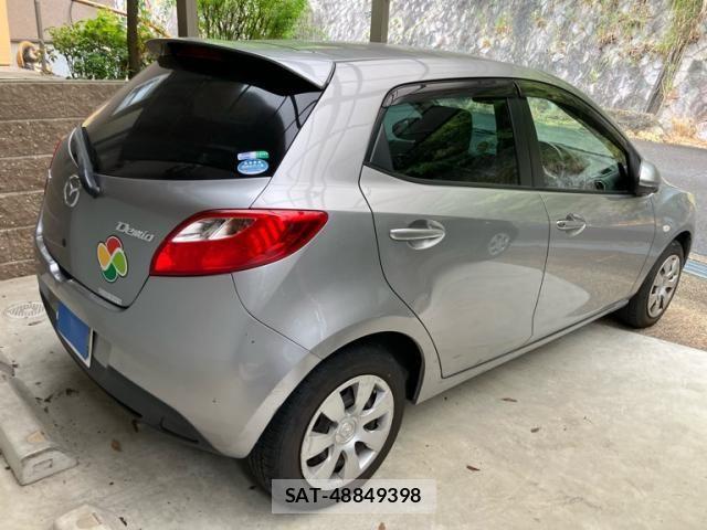 Mazda DEMIO 2012-06 8828806-2