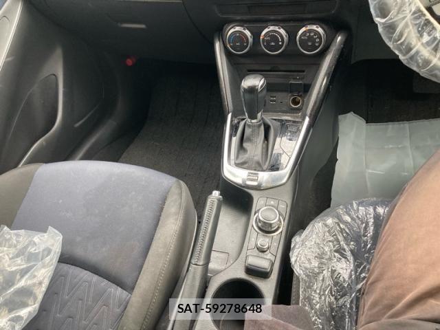 Mazda DEMIO 2014-09 8828792-19