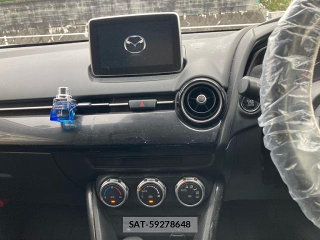 Mazda DEMIO 2014-09 8828792-20