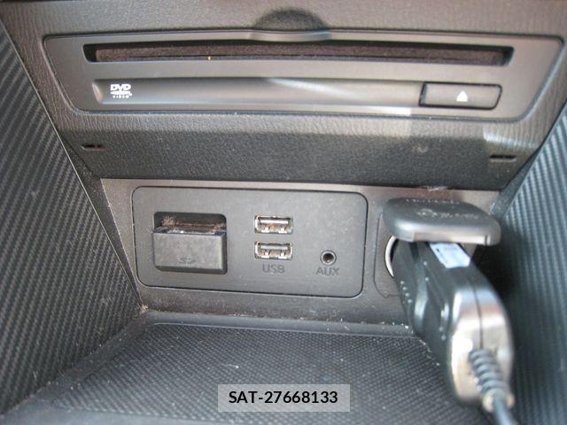 Mazda DEMIO 2015-03 8828783-7