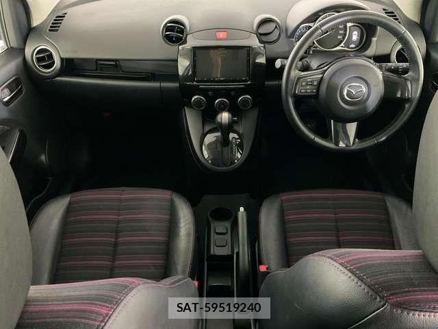 Mazda DEMIO 2014-05 8828785-12