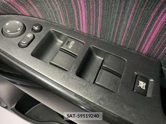 Mazda DEMIO 2014-05 8828785-14