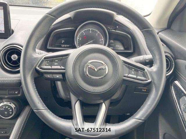 Mazda DEMIO 2018-03 8828782-10