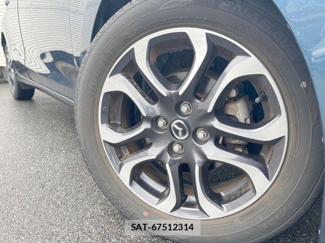 Mazda DEMIO 2018-03 8828782-12