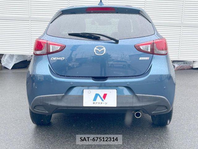 Mazda DEMIO 2018-03 8828782-14