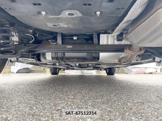 Mazda DEMIO 2018-03 8828782-18