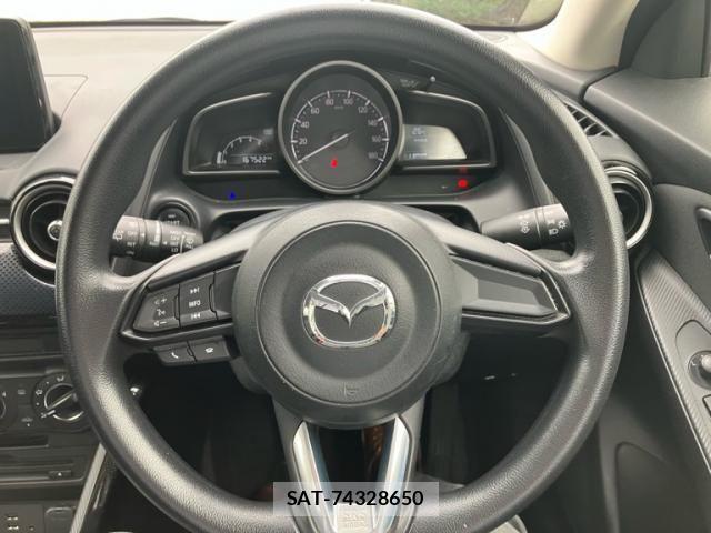 Mazda DEMIO 2017-03 8828789-18