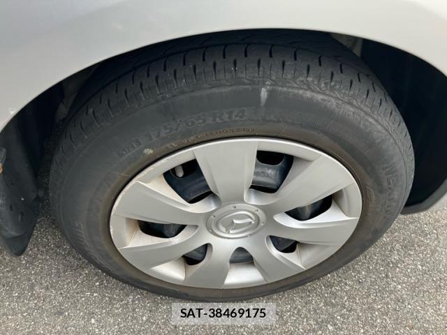 Mazda DEMIO 2009-10 8828803-9