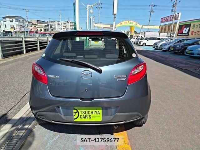 Mazda DEMIO 2014-03 8848765-9