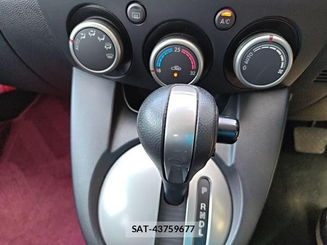Mazda DEMIO 2014-03 8848765-14