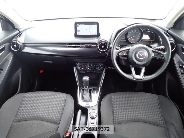 Mazda DEMIO 2019-09 8848762-1
