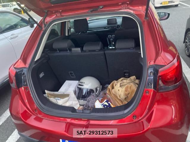 Mazda DEMIO 2015-09 8848764-11