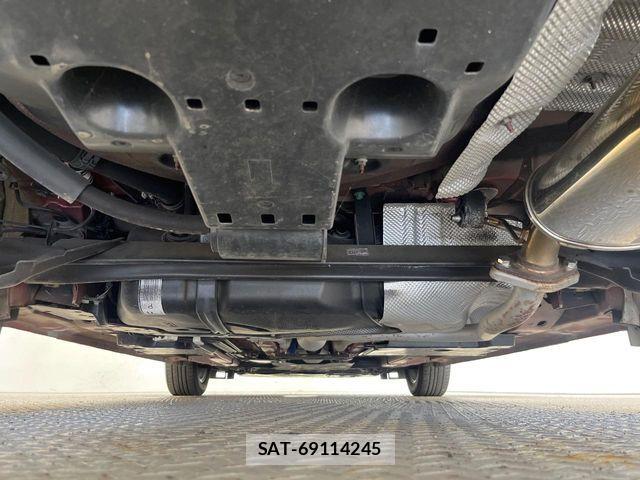 Mazda DEMIO 2018-10 8848757-18