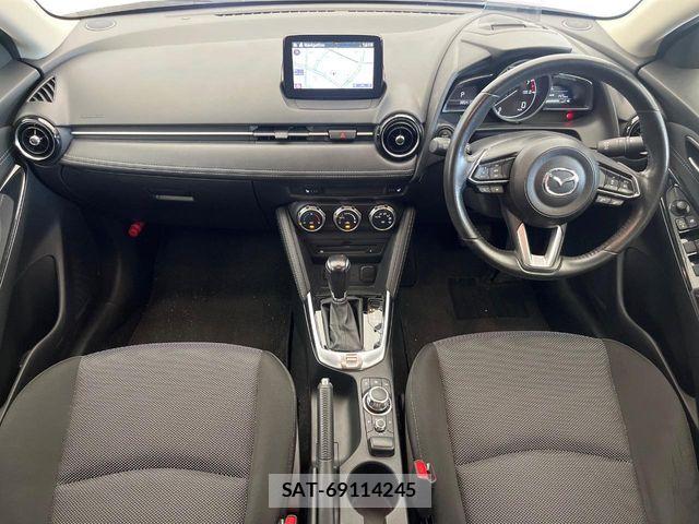 Mazda DEMIO 2018-10 8848757-1