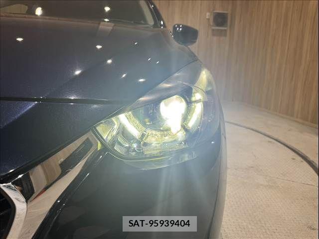 Mazda DEMIO 2017-04 8848759-11