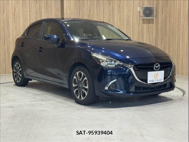 Mazda DEMIO 2017-04 8848759-15