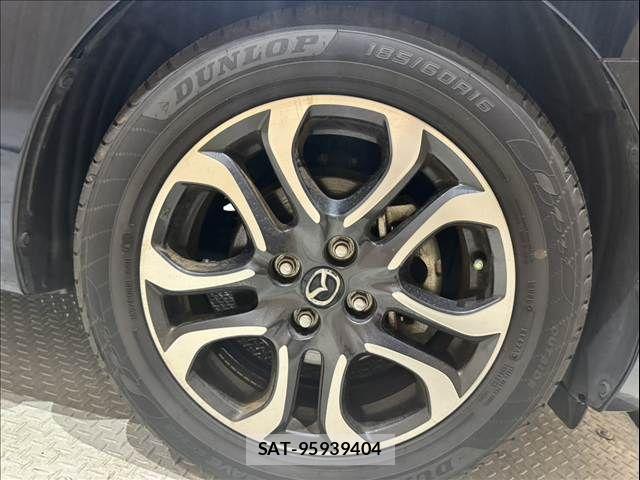 Mazda DEMIO 2017-04 8848759-28
