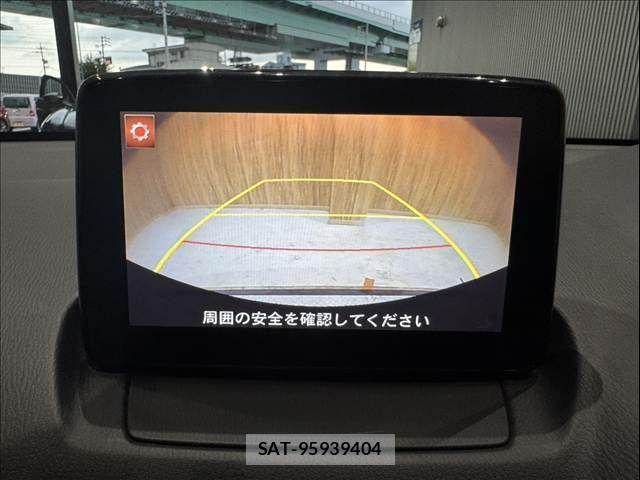 Mazda DEMIO 2017-04 8848759-5