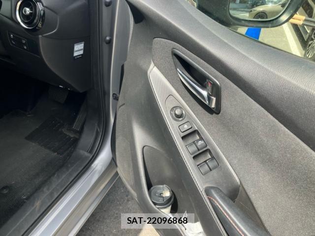 Mazda DEMIO 2015-03 8848767-8