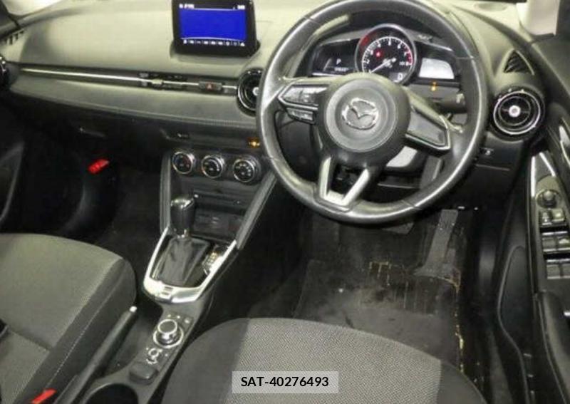Mazda DEMIO 2019-08 8845552-5