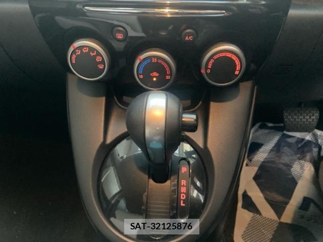 Mazda DEMIO 2013-11 8879542-16
