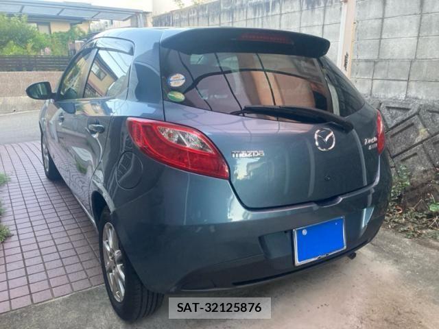 Mazda DEMIO 2013-11 8879542-4