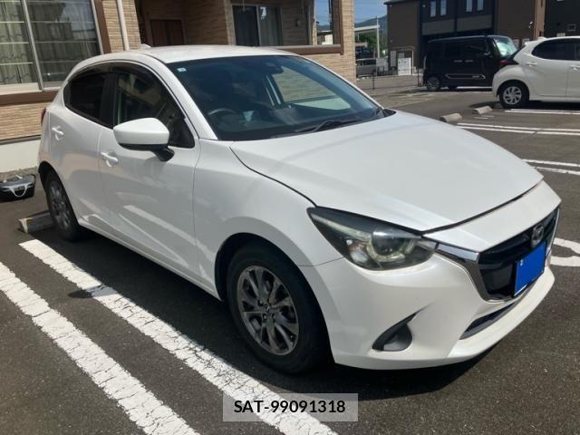 Mazda DEMIO 2017-01 8879537-1