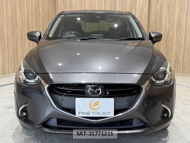 Mazda DEMIO 2018-09 8879527-16
